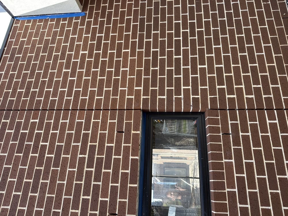 Masonry articulation joints should not pass through the window opening, Springvale, Whittlesea